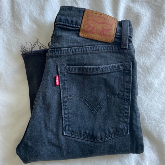 Levi's 501 Skinny - Black Wash - Picture 4 of 5